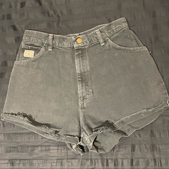 Wrangler Pants - Wrangler high waisted jean shorts